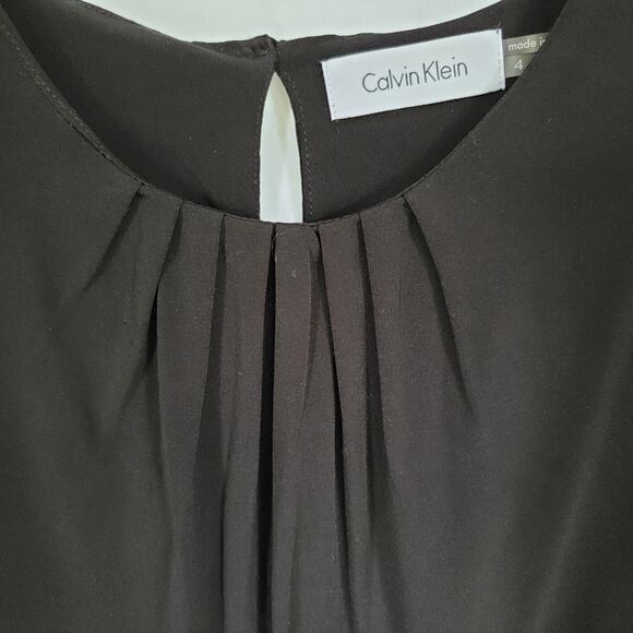 Calvin Klein Black Sleeveless Pleated Round Neck Minimal Classic Blouse Size 4 - Picture 2 of 10